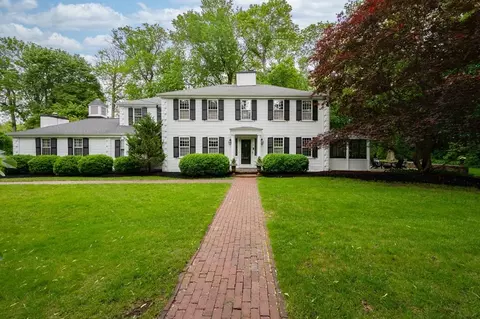 230 S Main St, Cohasset, MA 02025