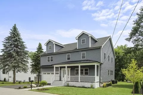 8 Harold Ave, Woburn, MA 01801