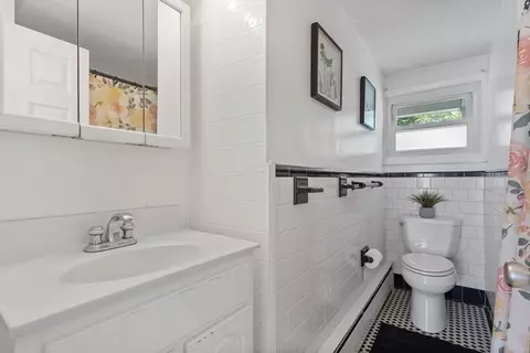 115 Austin St, Fall River, MA 02723 photo 20