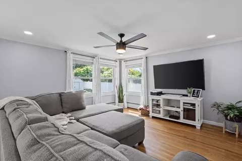 115 Austin St, Fall River, MA 02723 photo 12