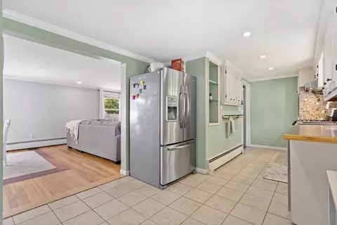 115 Austin St, Fall River, MA 02723 photo 9