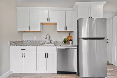 218 Heard, Worcester, MA 01603 photo 13