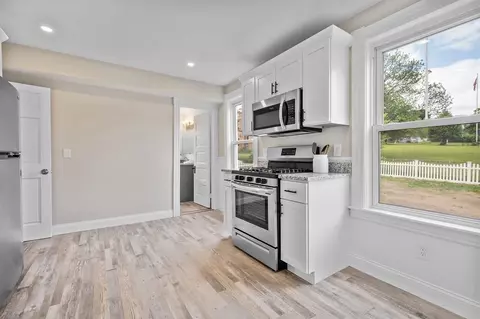 218 Heard, Worcester, MA 01603 photo 14