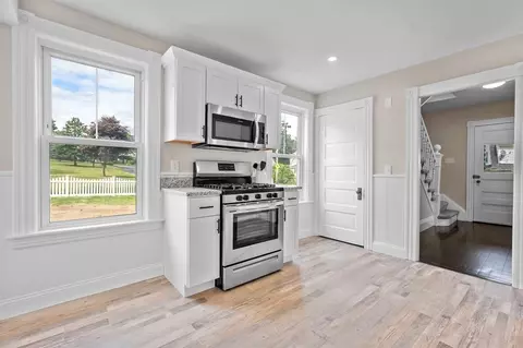 218 Heard, Worcester, MA 01603 photo 12