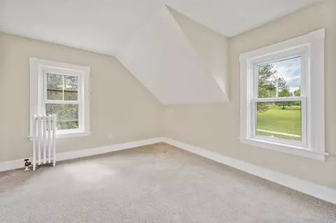 218 Heard, Worcester, MA 01603 photo 22