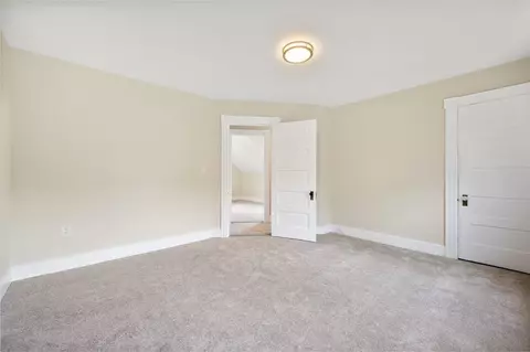 218 Heard, Worcester, MA 01603 photo 21