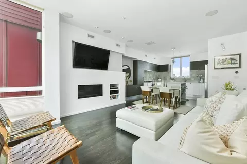 394 W First #1, Boston, MA 02127