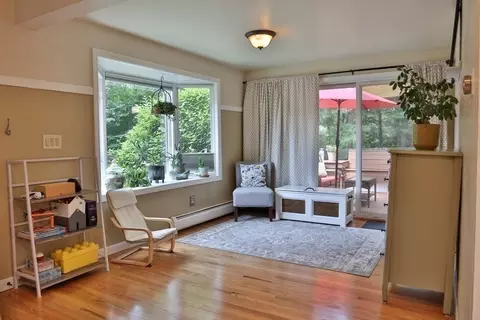 35 Phelps St, Easthampton, MA 01027 photo 10