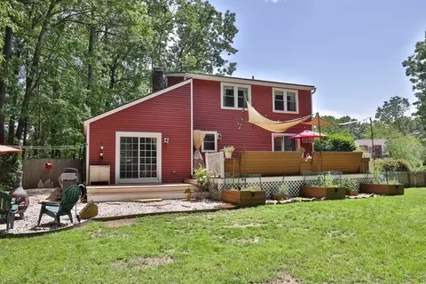 35 Phelps St, Easthampton, MA 01027 photo 32