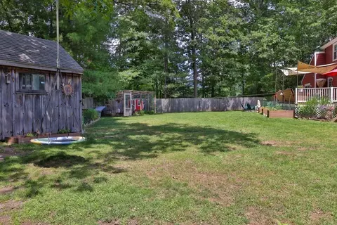 35 Phelps St, Easthampton, MA 01027 photo 34
