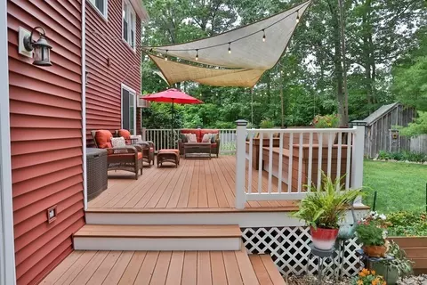 35 Phelps St, Easthampton, MA 01027 photo 28