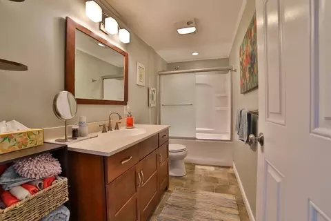 35 Phelps St, Easthampton, MA 01027 photo 22