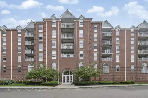 100 Boatswains Way #110, Chelsea, MA 02150