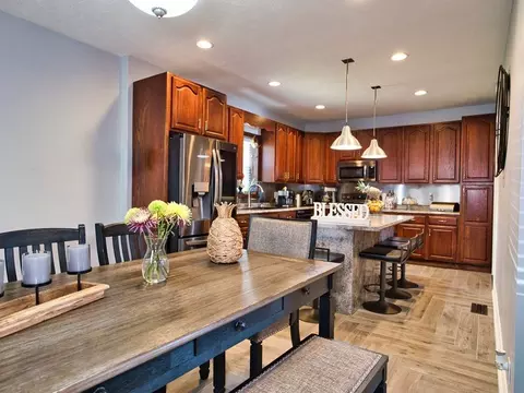 318 Belmont St, Fall River, MA 02720 photo 6