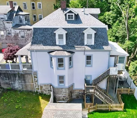 318 Belmont St, Fall River, MA 02720
