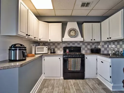 318 Belmont St, Fall River, MA 02720 photo 37