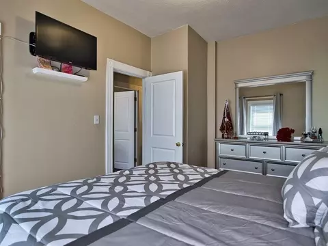 318 Belmont St, Fall River, MA 02720 photo 32