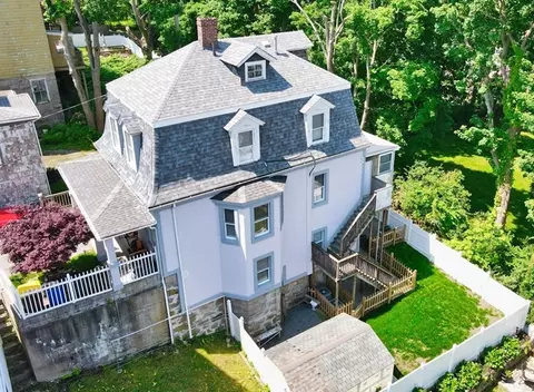318 Belmont St, Fall River, MA 02720 photo 2