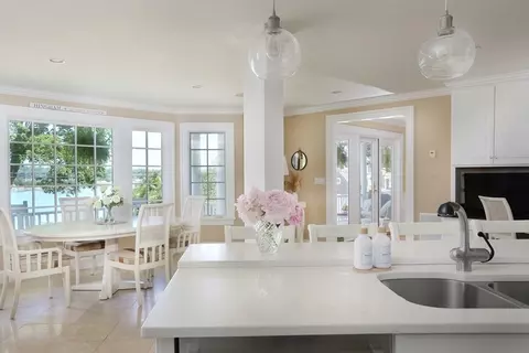186 Otis St, Hingham, MA 02043 photo 4