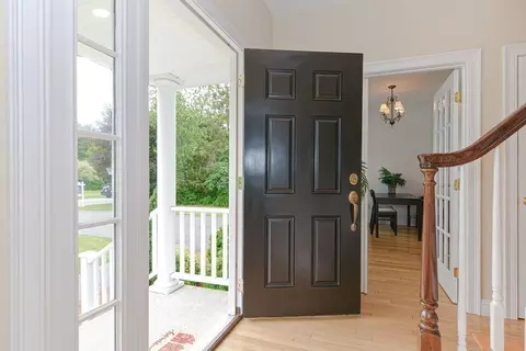 3 Windcrest Ln, Millis, MA 02054 photo 4