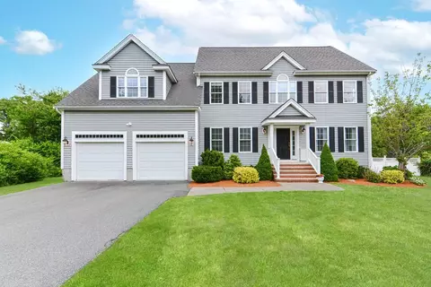 3 Windcrest Ln, Millis, MA 02054 photo 2