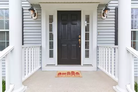 3 Windcrest Ln, Millis, MA 02054 photo 3