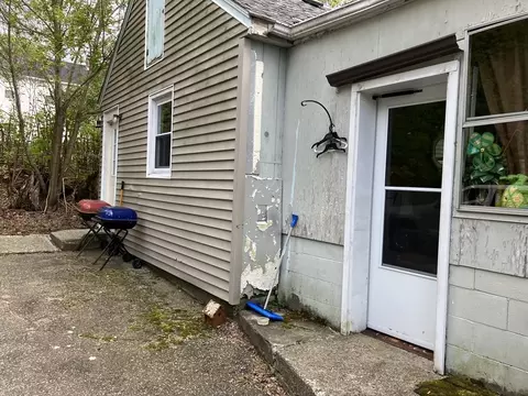 47 Lake St, Webster, MA 01570 photo 8
