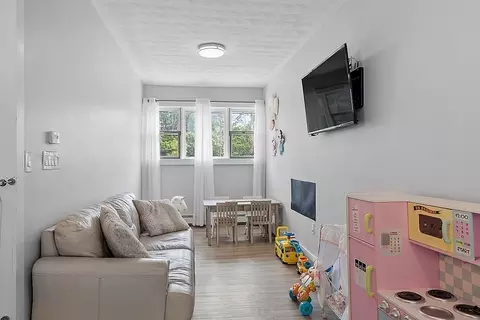 382 Charles St, Reading, MA 01867 photo 16