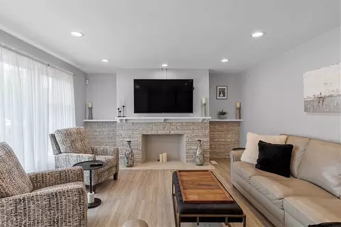 382 Charles St, Reading, MA 01867 photo 10