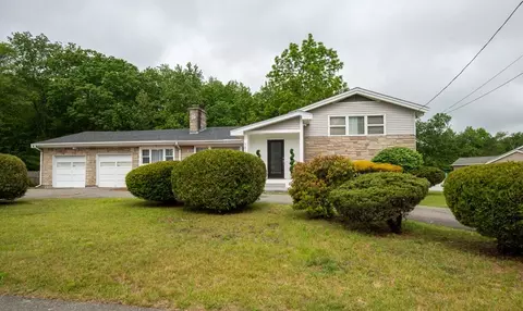 382 Charles St, Reading, MA 01867 photo 1