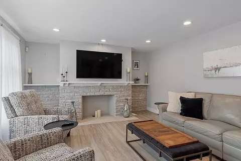 382 Charles St, Reading, MA 01867 photo 7