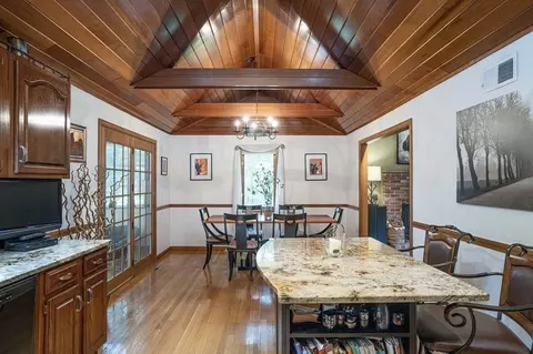 1 Flintlocke Ln, Canton, MA 02021 photo 4