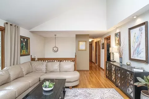 1 Flintlocke Ln, Canton, MA 02021 photo 9
