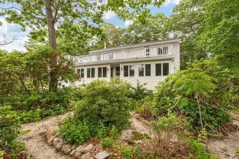17 Ryan Rd, Gloucester, MA 01930