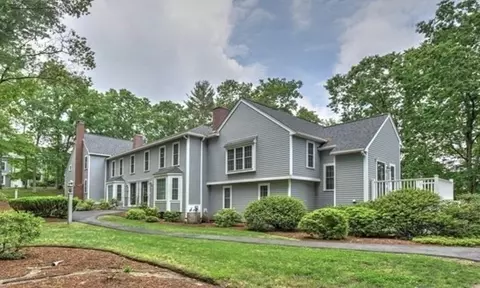 521 West St #2, Duxbury, MA 02332