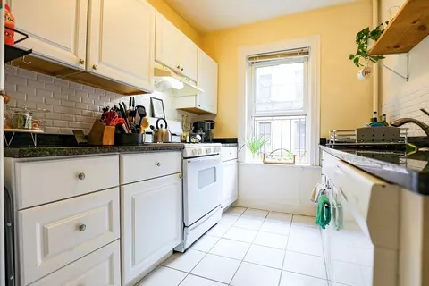 1666 Commonwealth Ave #44, Boston, MA 02135