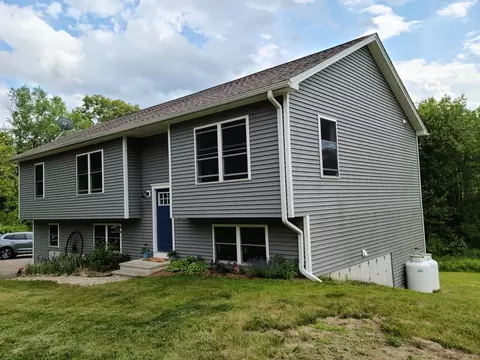 875 West St, New Braintree, MA 01531