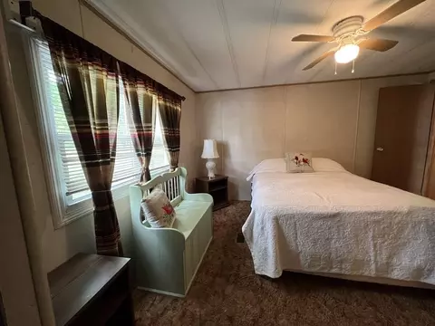 35 First Ave, Westfield, MA 01085 photo 23