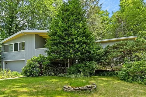 20 Indian Hill Rd, Paxton, MA 01612