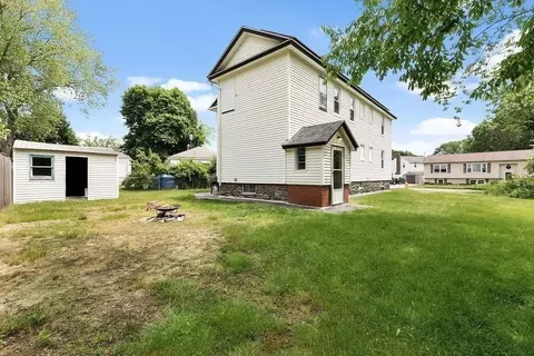 14 Palace Gardens Rd, Worcester, MA 01607 photo 5