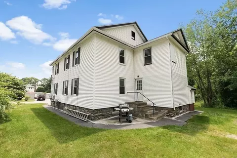 14 Palace Gardens Rd, Worcester, MA 01607 photo 4