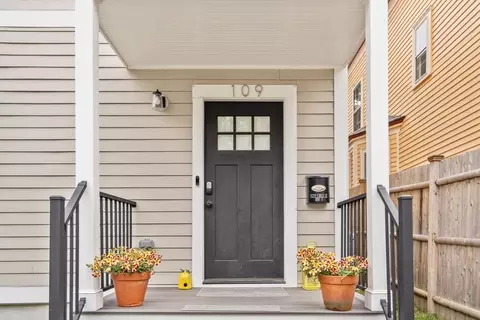 109 Child #1, Boston, MA 02130