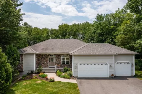 22 Helen Dr, Southampton, MA 01073