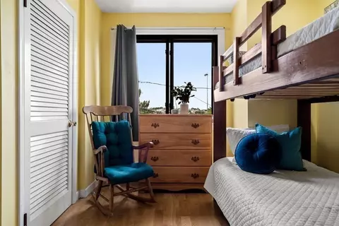 313 Eagle St, Boston, MA 02128 photo 19