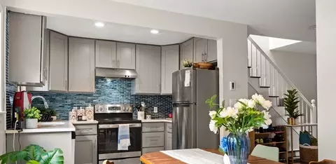 313 Eagle St, Boston, MA 02128