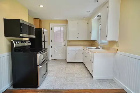 3 Richards Rd, Beverly, MA 01915 photo 8