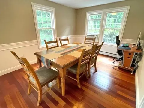 21 Colonial Dr, Mendon, MA 01756 photo 8