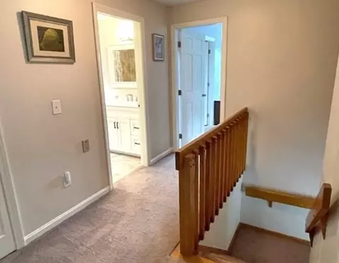 21 Colonial Dr, Mendon, MA 01756 photo 17