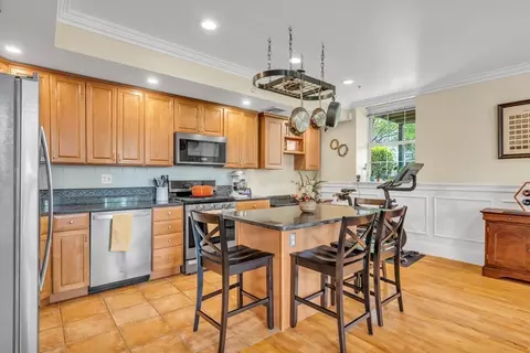 110 O St #2, Boston, MA 02127