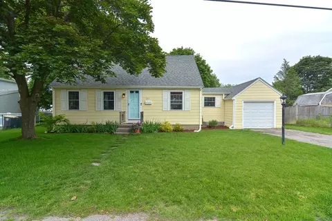 31 Altrura Rd, Weymouth, MA 02191